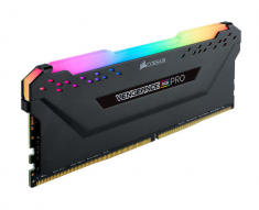 美商海盗船 8G-16GB DDR4 3600频率 台式机内存条 复仇者RGB PRO灯条